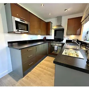 Dream Weaver 2 Bedroomed On The Bay, With On-site Gym And Swimming Pool Filey